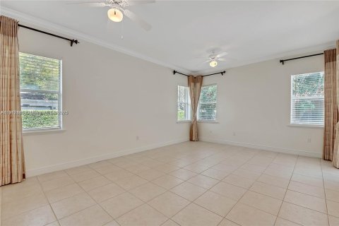 Villa ou maison à louer à Palmetto Bay, Floride: 5 chambres, 280.75 m2 № 1971337 - photo 14