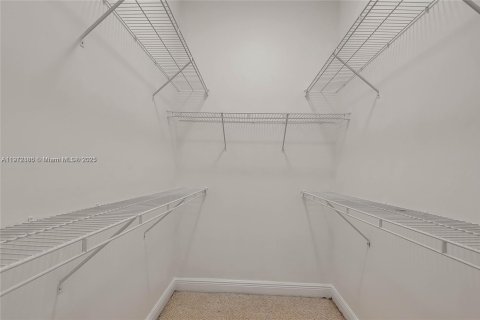 Villa ou maison à louer à Palmetto Bay, Floride: 5 chambres, 280.75 m2 № 1971337 - photo 22