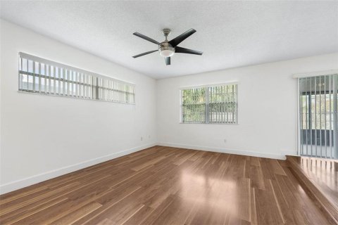 Villa ou maison à louer à Orlando, Floride: 3 chambres, 157.93 m2 № 1906846 - photo 8