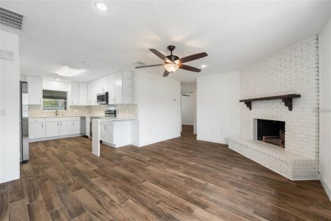 Villa ou maison à louer à Orlando, Floride: 3 chambres, 157.93 m2 № 1906846 - photo 5