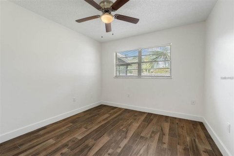 Villa ou maison à louer à Orlando, Floride: 3 chambres, 157.93 m2 № 1906846 - photo 14