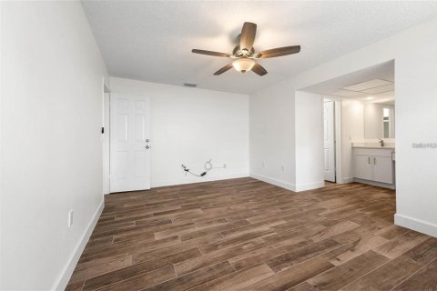 Villa ou maison à louer à Orlando, Floride: 3 chambres, 157.93 m2 № 1906846 - photo 11