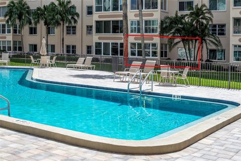 Condo in Dunedin, Florida, 1 bedroom № 2224736 - photo 17