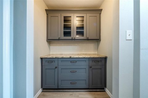 Condo in Dunedin, Florida, 1 bedroom № 2224736 - photo 7