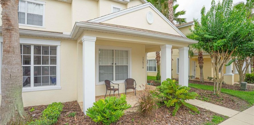 Adosado en Clermont, Florida 3 dormitorios, 139.63 m2 № 1775048