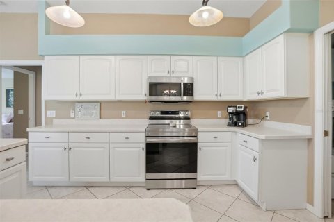 House in Hudson, Florida 3 bedrooms, 182.37 sq.m. № 2113137 - photo 18