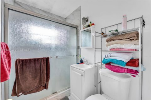 Купить коммерческую недвижимость в Норт-Майами, Флорида 196.95м2, № 2006298 - фото 10