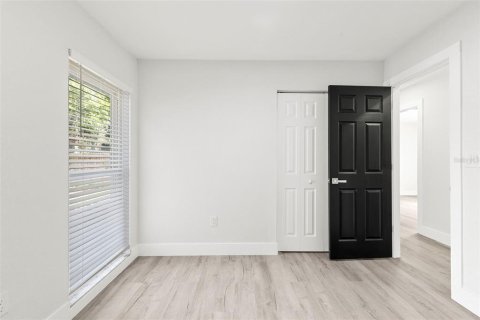 House in Valrico, Florida 3 bedrooms, 149.76 sq.m. № 1837645 - photo 11