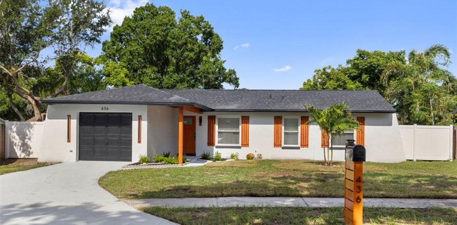 House in Valrico, Florida 3 bedrooms, 149.76 sq.m. № 1837645