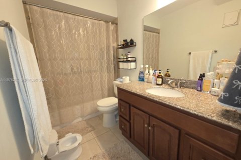 Condo in Weston, Florida, 2 bedrooms  № 2042062 - photo 18