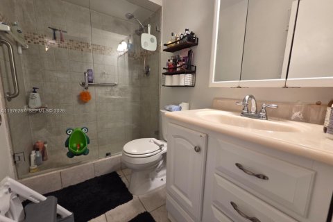 Condo in Weston, Florida, 2 bedrooms  № 2042062 - photo 15