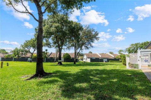 Casa en venta en Oakland Park, Florida, 2 dormitorios, 98.57 m2 № 2407685 - foto 14