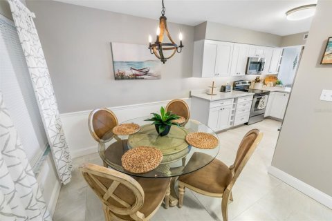 Condo in Ormond Beach, Florida, 2 bedrooms  № 1608652 - photo 15