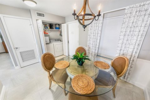 Condo in Ormond Beach, Florida, 2 bedrooms  № 1608652 - photo 17