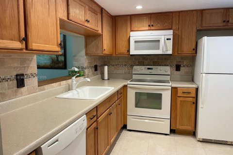 Copropriété à vendre à Dania Beach, Floride: 2 chambres, 110.55 m2 № 1874751 - photo 14