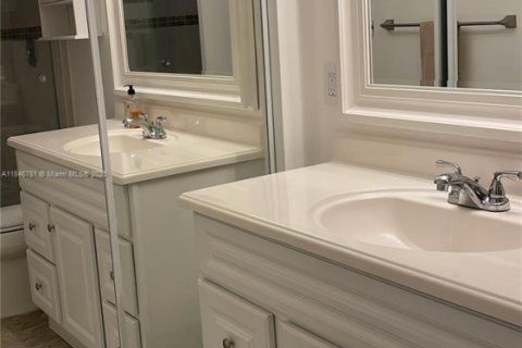 Copropriété à vendre à Dania Beach, Floride: 2 chambres, 110.55 m2 № 1874751 - photo 28