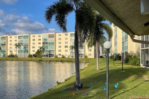 Copropriété à vendre à Dania Beach, Floride: 2 chambres, 110.55 m2 № 1874751 - photo 2