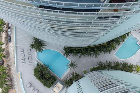 Condominio en venta en Miami, Florida, 2 dormitorios, 107.95 m2 № 1874371 - foto 25