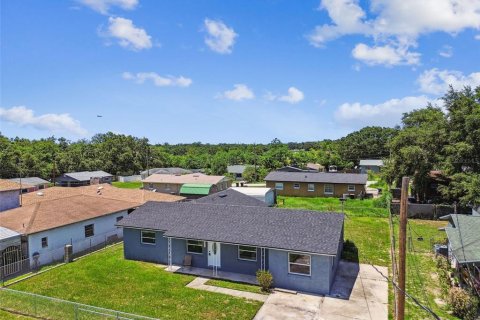 Villa ou maison à vendre à Bartow, Floride: 5 chambres, 156.45 m2 № 1793563 - photo 2