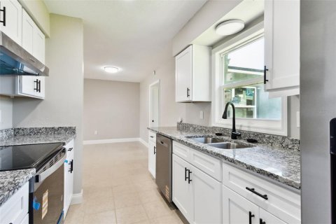 Villa ou maison à vendre à Bartow, Floride: 5 chambres, 156.45 m2 № 1793563 - photo 9