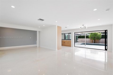 Villa ou maison à vendre à Lighthouse Point, Floride: 4 chambres, 193.89 m2 № 1661671 - photo 21