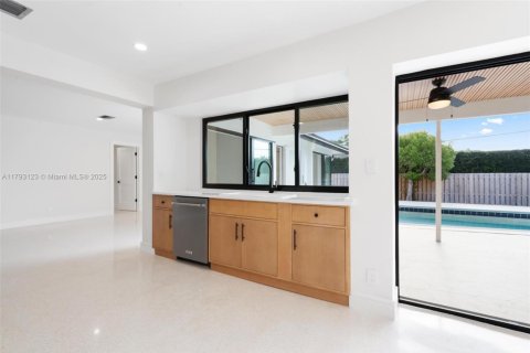 Villa ou maison à vendre à Lighthouse Point, Floride: 4 chambres, 193.89 m2 № 1661671 - photo 15