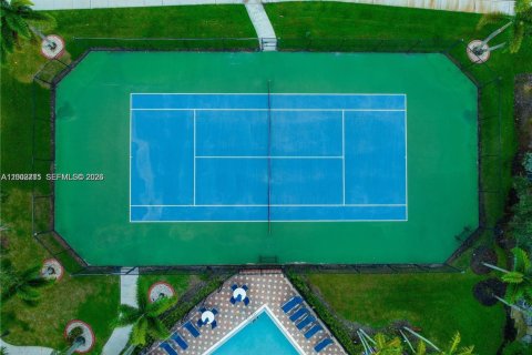 Townhouse in Pembroke Pines, Florida 1 bedroom, 124.3 sq.m. № 2067701 - photo 21