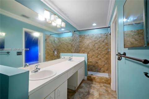 Townhouse in Pembroke Pines, Florida 1 bedroom, 124.3 sq.m. № 2067701 - photo 14