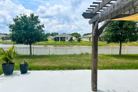 House in Wesley Chapel, Florida 4 bedrooms, 209.96 sq.m. № 1866472 - photo 14