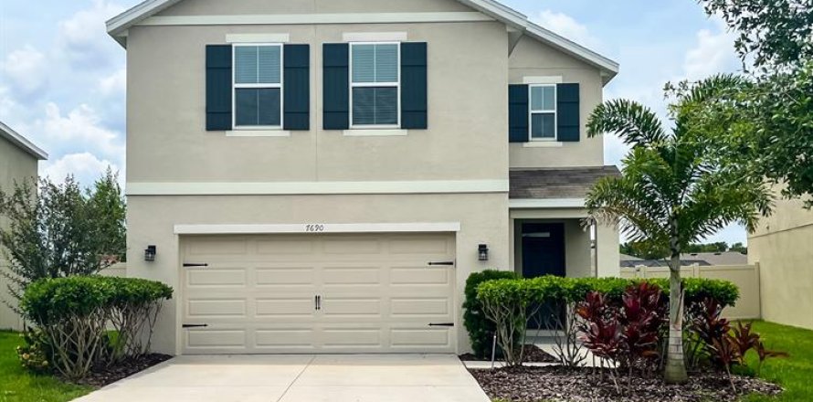House in Wesley Chapel, Florida 4 bedrooms, 209.96 sq.m. № 1866472