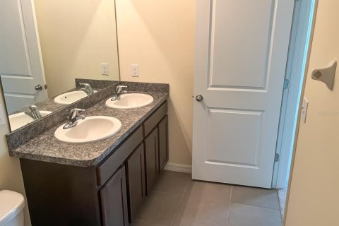 House in Wesley Chapel, Florida 4 bedrooms, 209.96 sq.m. № 1866472 - photo 10
