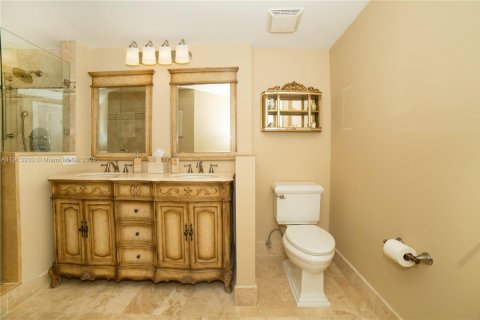 Copropriété à vendre à Sunny Isles Beach, Floride: 2 chambres, 103.68 m2 № 2013923 - photo 25