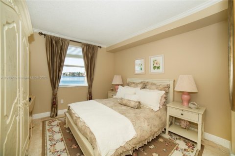 Copropriété à vendre à Sunny Isles Beach, Floride: 2 chambres, 103.68 m2 № 2013923 - photo 28