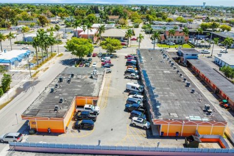 Immobilier commercial à vendre à Homestead, Floride: 1554.07 m2 № 1976645 - photo 7