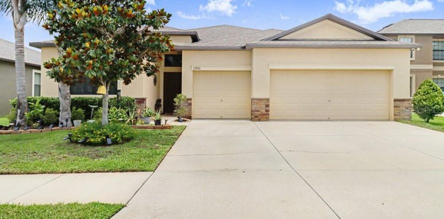 House in Riverview, Florida 4 bedrooms, 213.86 sq.m. № 2148644