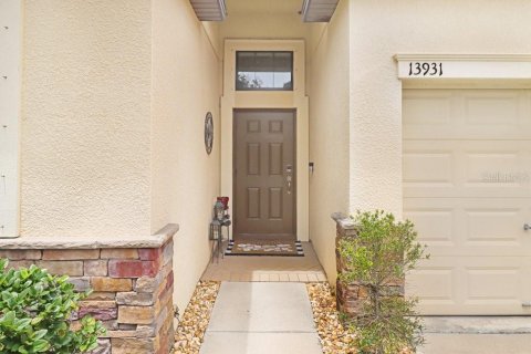House in Riverview, Florida 4 bedrooms, 213.86 sq.m. № 2148644 - photo 2