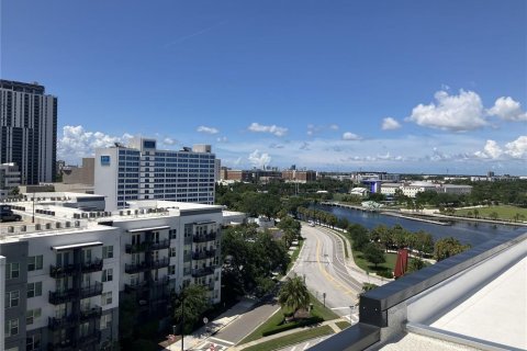 Condominio en alquiler en Tampa, Florida, 3 dormitorios, 141.95 m2 № 1905670 - foto 2