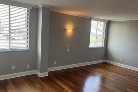 Condominio en alquiler en Tampa, Florida, 3 dormitorios, 141.95 m2 № 1905670 - foto 12