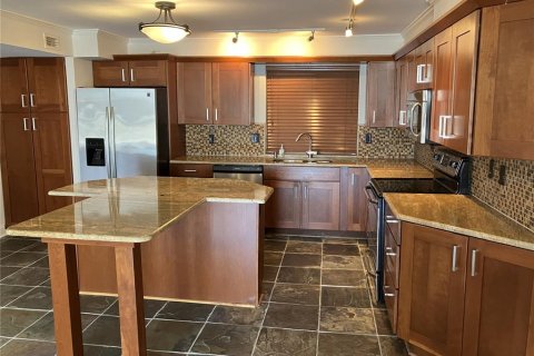 Condominio en alquiler en Tampa, Florida, 3 dormitorios, 141.95 m2 № 1905670 - foto 3