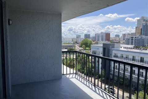 Condominio en alquiler en Tampa, Florida, 3 dormitorios, 141.95 m2 № 1905670 - foto 21