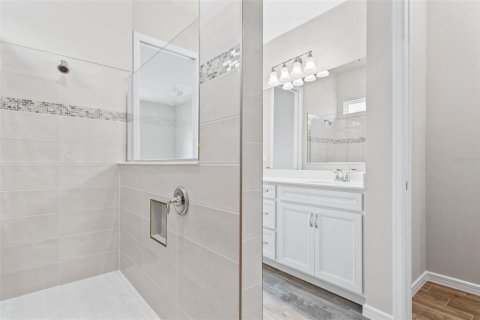 Casa en alquiler en Orlando, Florida, 4 dormitorios, 265.7 m2 № 2349983 - foto 13