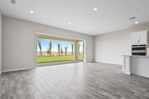 Casa en alquiler en Orlando, Florida, 4 dormitorios, 265.7 m2 № 2349983 - foto 9