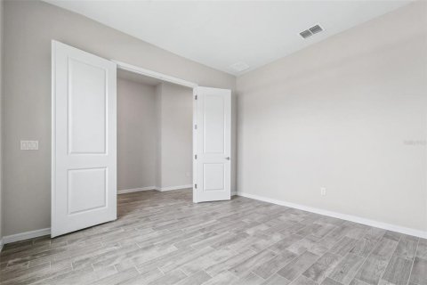 Casa en alquiler en Orlando, Florida, 4 dormitorios, 265.7 m2 № 2349983 - foto 11