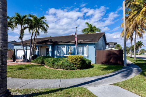 Casa en venta en Miami, Florida, 4 dormitorios, 181.44 m2 № 1937758 - foto 9