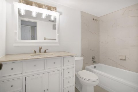 Casa en alquiler en Winter Park, Florida, 2 dormitorios, 91.69 m2 № 1916881 - foto 13