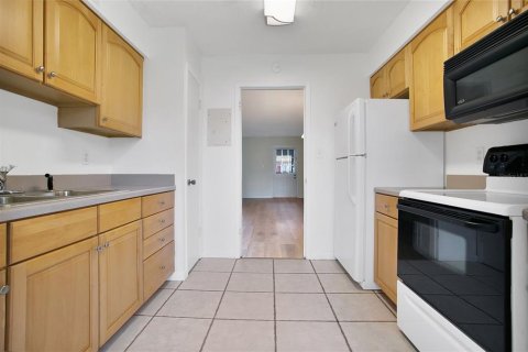 Casa en alquiler en Winter Park, Florida, 2 dormitorios, 91.69 m2 № 1916881 - foto 10