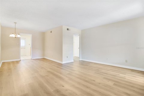 Casa en alquiler en Winter Park, Florida, 2 dormitorios, 91.69 m2 № 1916881 - foto 2