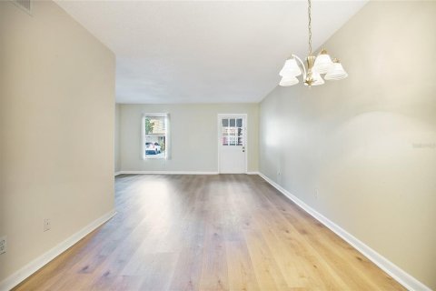 Casa en alquiler en Winter Park, Florida, 2 dormitorios, 91.69 m2 № 1916881 - foto 7