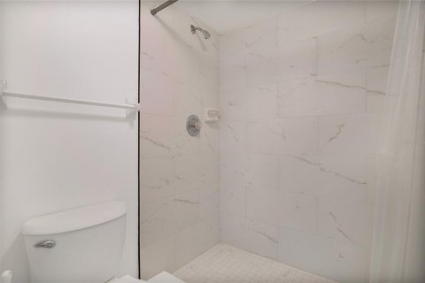 Casa en alquiler en Winter Park, Florida, 2 dormitorios, 91.69 m2 № 1916881 - foto 18