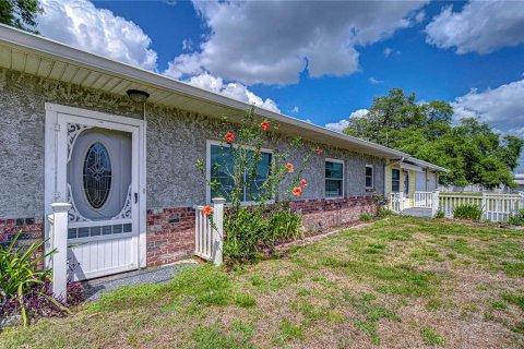 Casa en venta en Zephyrhills, Florida, 2 dormitorios, 89.19 m2 № 1626436 - foto 14